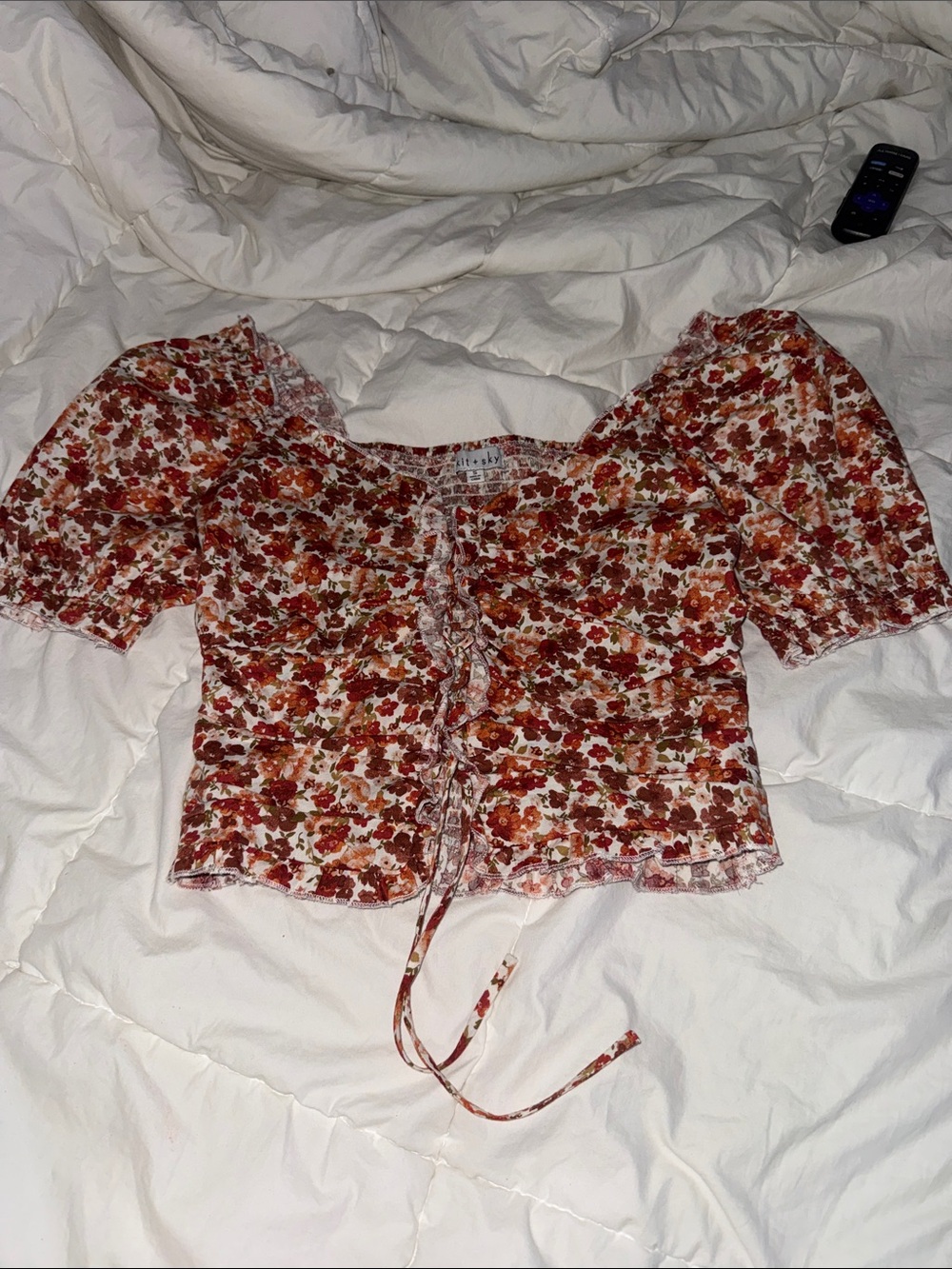 Floral Puff-Sleeve Tie-Front Crop Top - Red